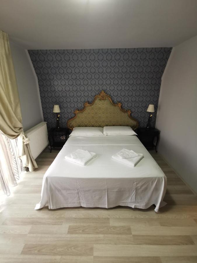 Vila Deal Săcele Exterior foto